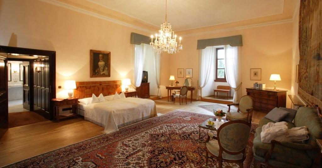 Schlosshotel Obermayerhofen Sebersdorf Zimmer foto